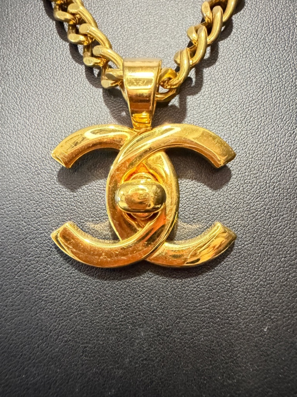 CHANEL Double Turnlock Charm Gold Chain Necklace 97P - Picture 2 of 8